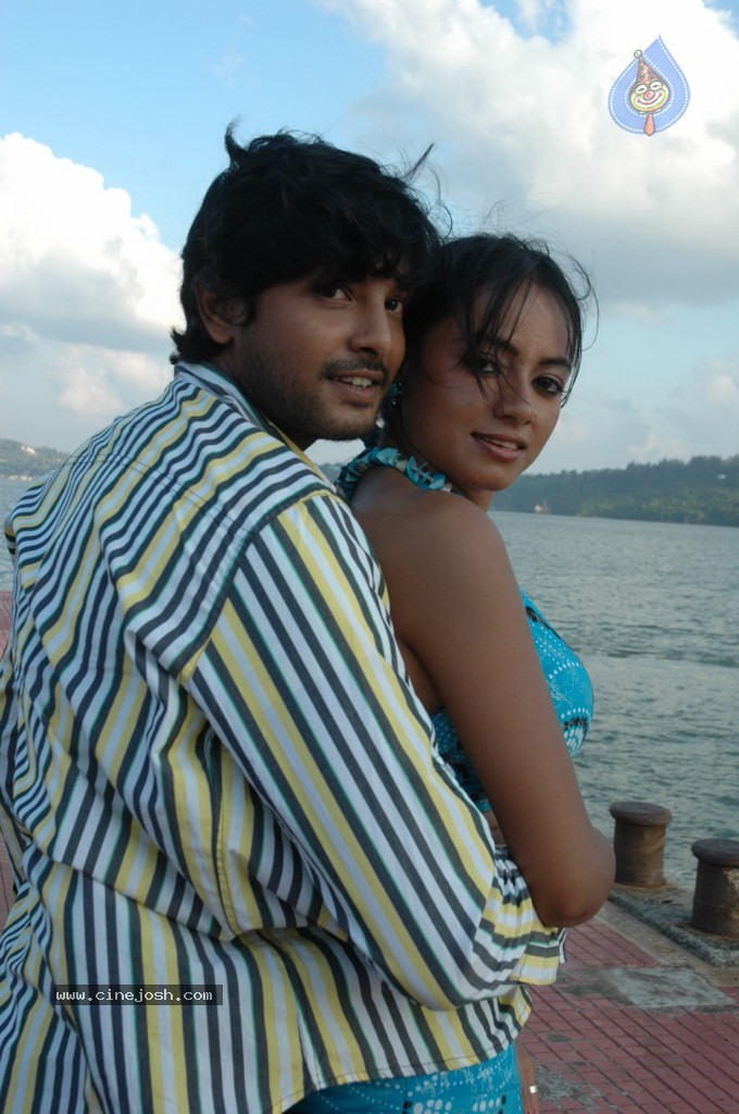 Siruvani Tamil Movie Hot Photos - 22 / 88 photos
