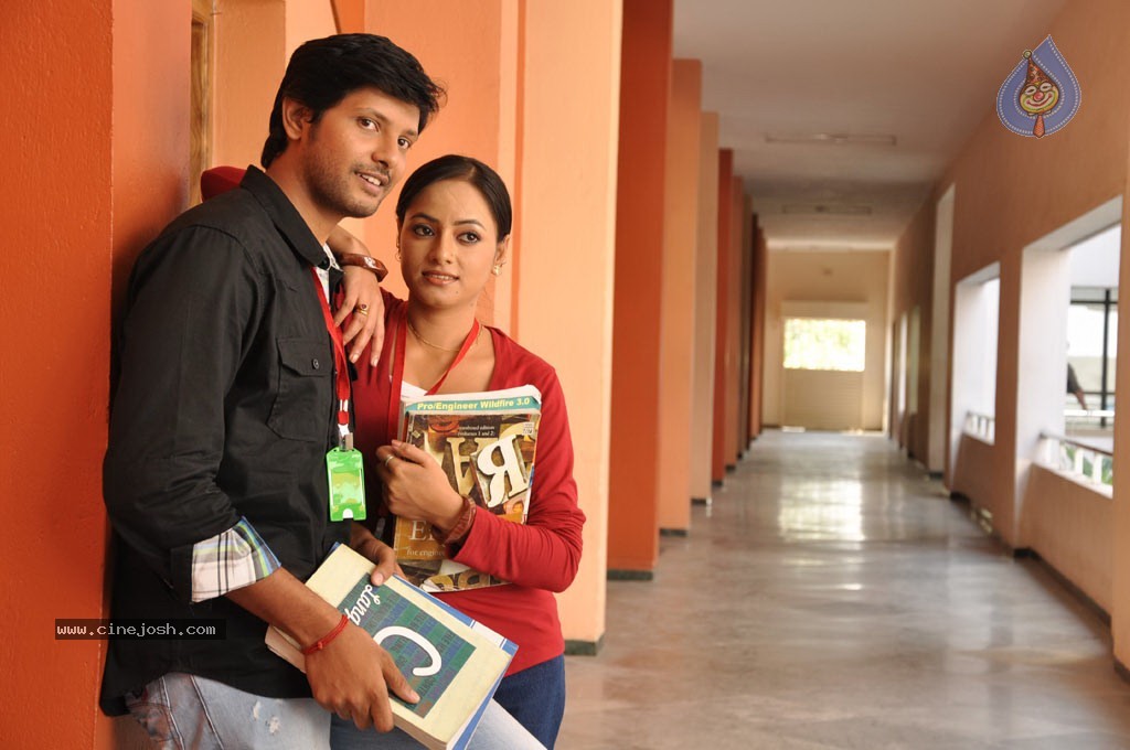 Siruvani Tamil Movie Hot Photos - 23 / 88 photos
