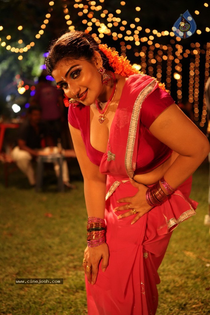 Siruvani Tamil Movie Hot Photos - 57 / 88 photos