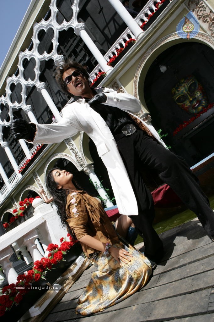 Sivaji 3D Movie Stills and PM - 17 / 22 photos