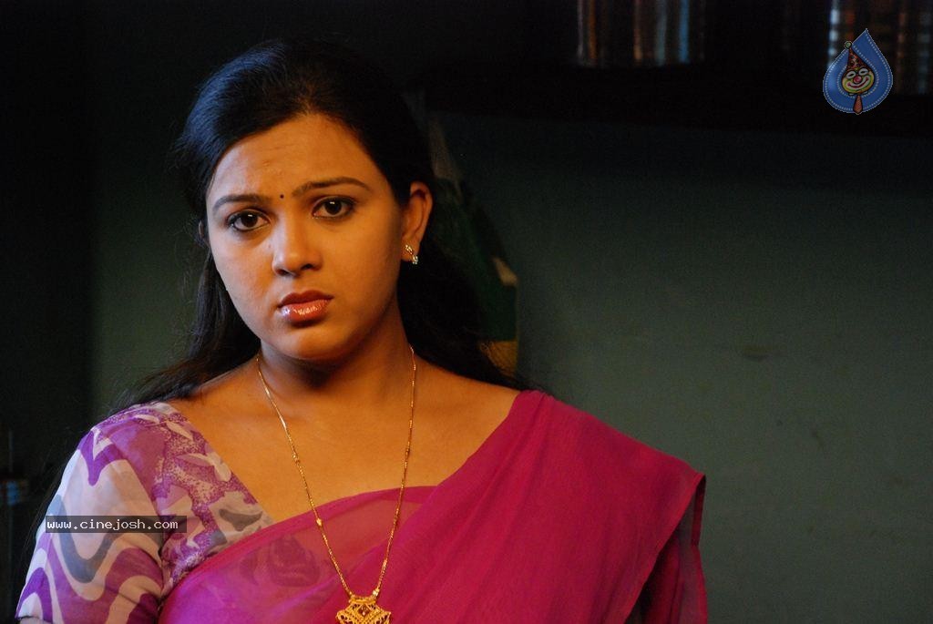 Sivappu Manidharagal Tamil Movie Photos - 38 / 67 photos