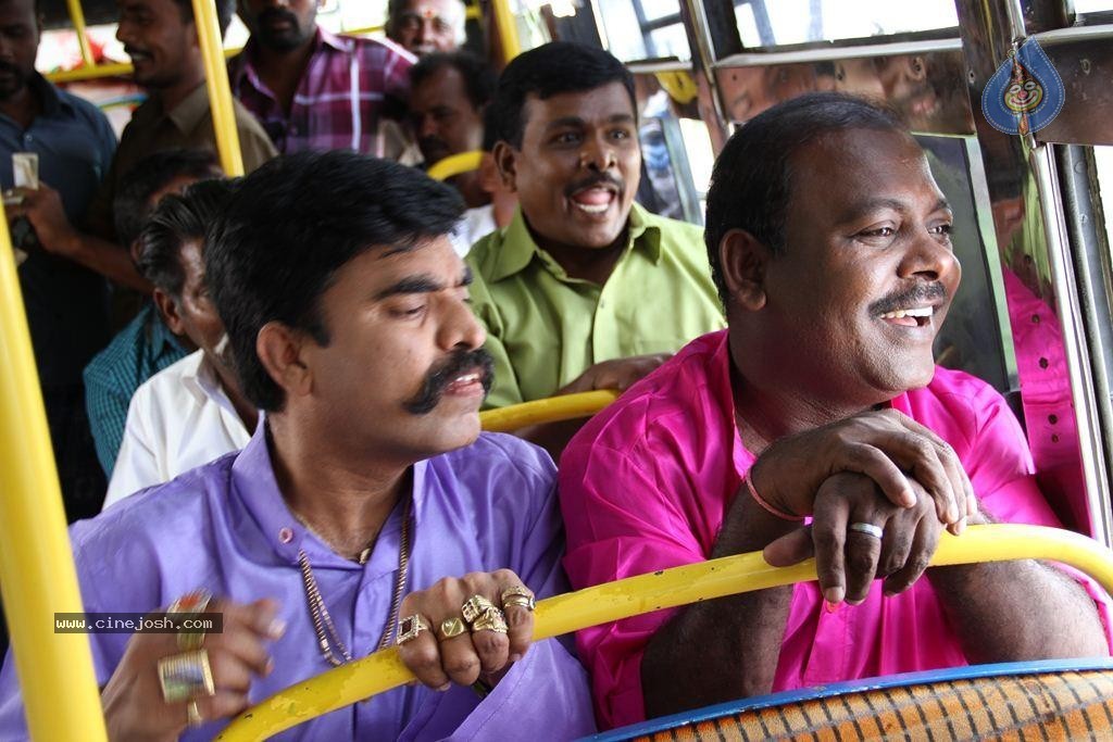 Sivappu Manidharagal Tamil Movie Photos - 54 / 67 photos