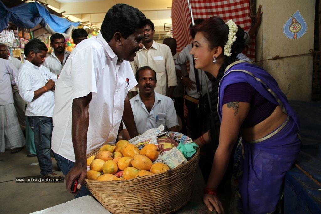 Sivappu Manidharagal Tamil Movie Photos - 61 / 67 photos