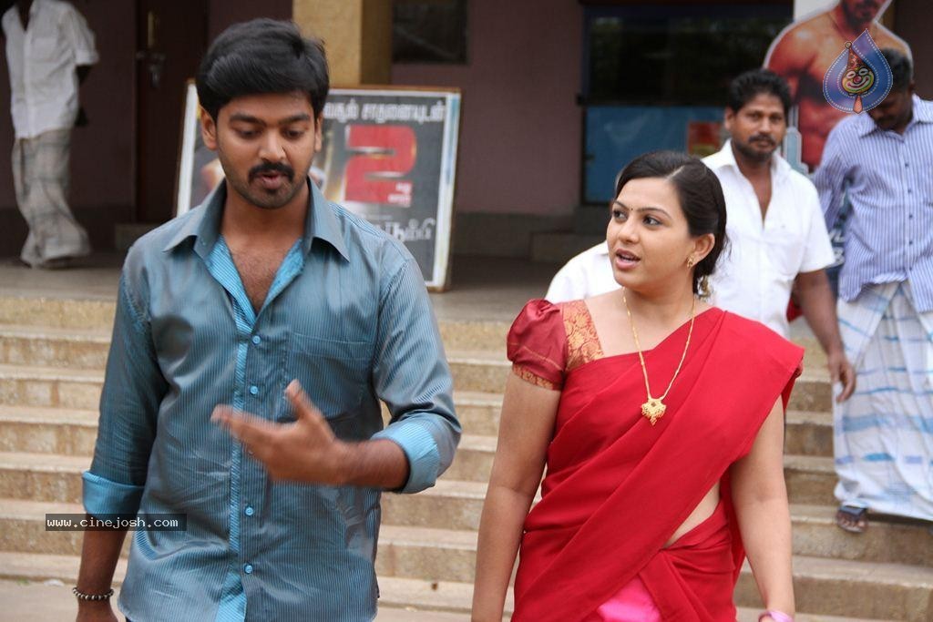 Sivappu Manidharagal Tamil Movie Photos - 65 / 67 photos