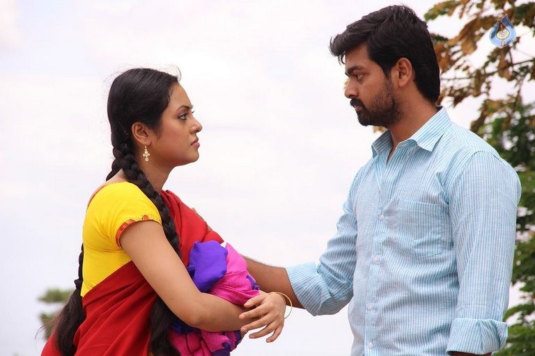 Sivappu Manithargal Tamil Movie Photos - 33 / 41 photos