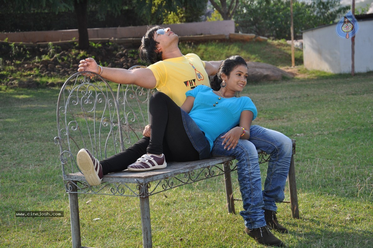 Snehame Thoduga Movie Stills - 78 / 142 photos