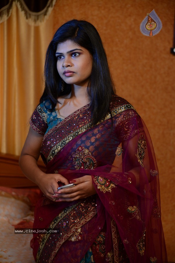 Snehame Thoduga Movie Stills - 95 / 142 photos