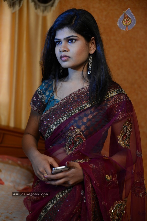 Snehame Thoduga Movie Stills - 133 / 142 photos