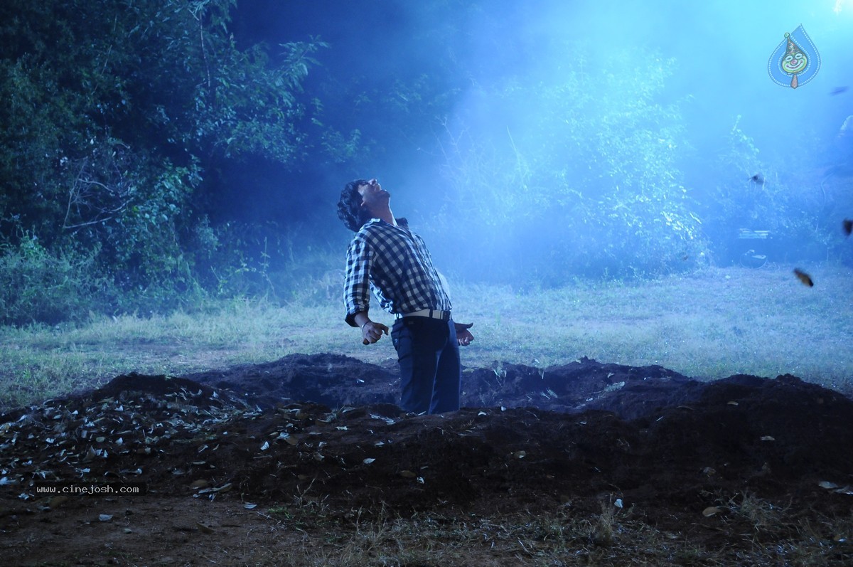 Snehame Thoduga Movie Stills - 138 / 142 photos