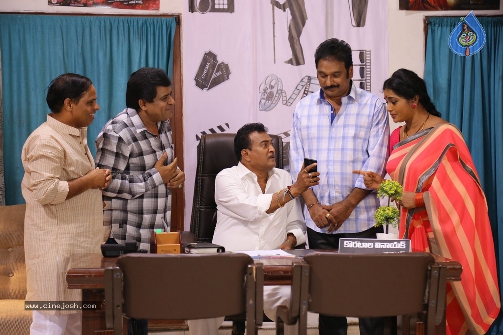 Soda Goli Soda Movie Stills And Working Stills - 2 / 36 photos