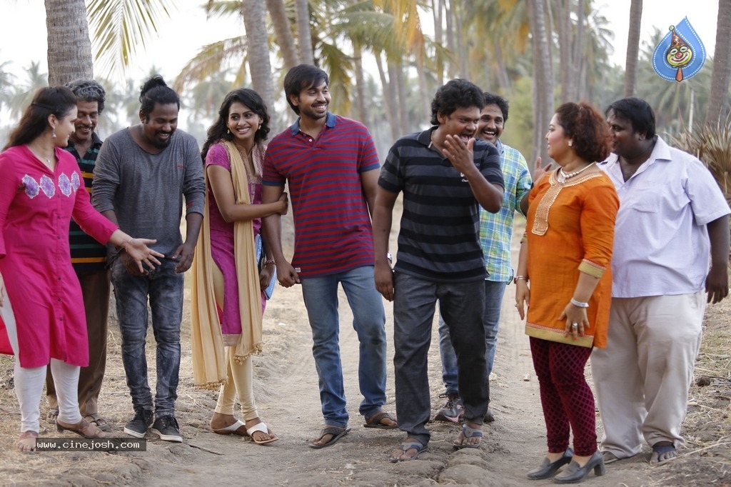Soda Goli Soda Movie Stills And Working Stills - 11 / 36 photos