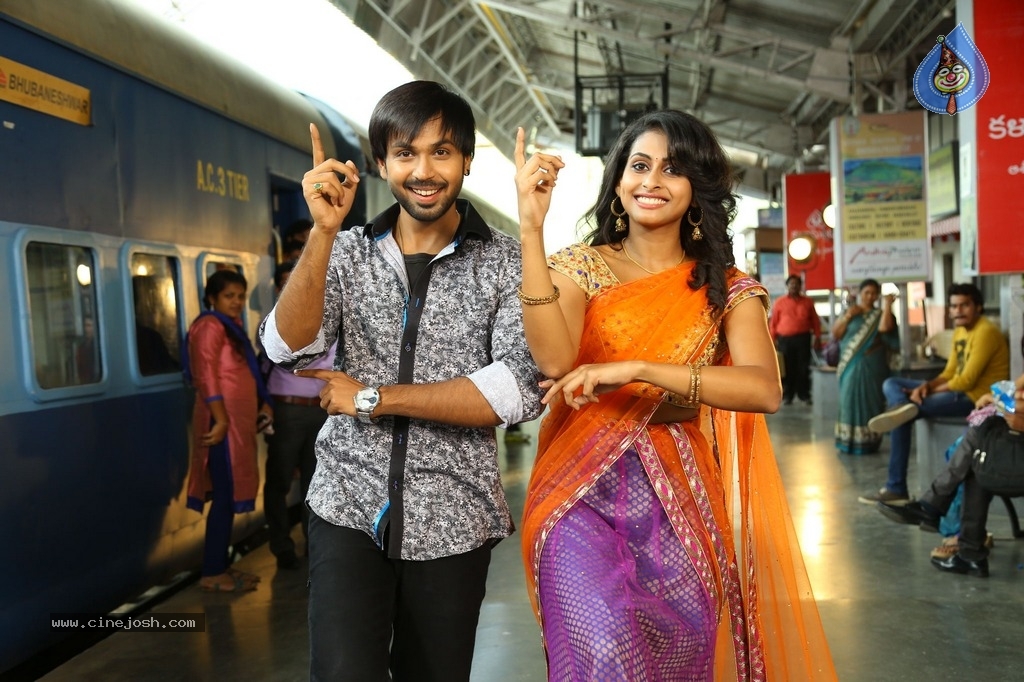 Soda Goli Soda Movie Stills And Working Stills - 19 / 36 photos