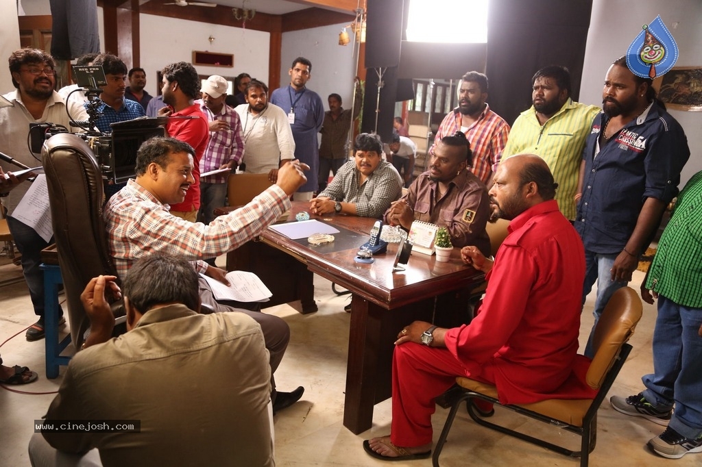 Soda Goli Soda Movie Stills And Working Stills - 30 / 36 photos