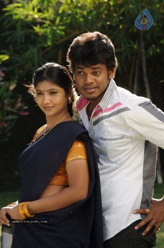 Sogusu Perundhu Tamil Movie Stills - 12 / 55 photos