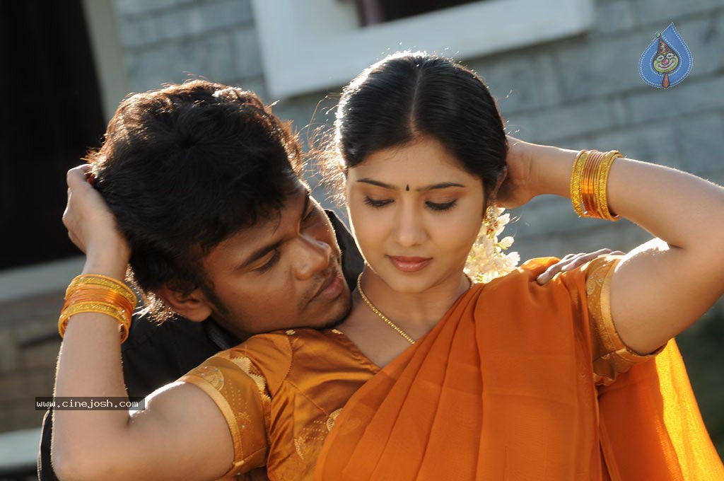 Sogusu Perundhu Tamil Movie Stills - 33 / 55 photos
