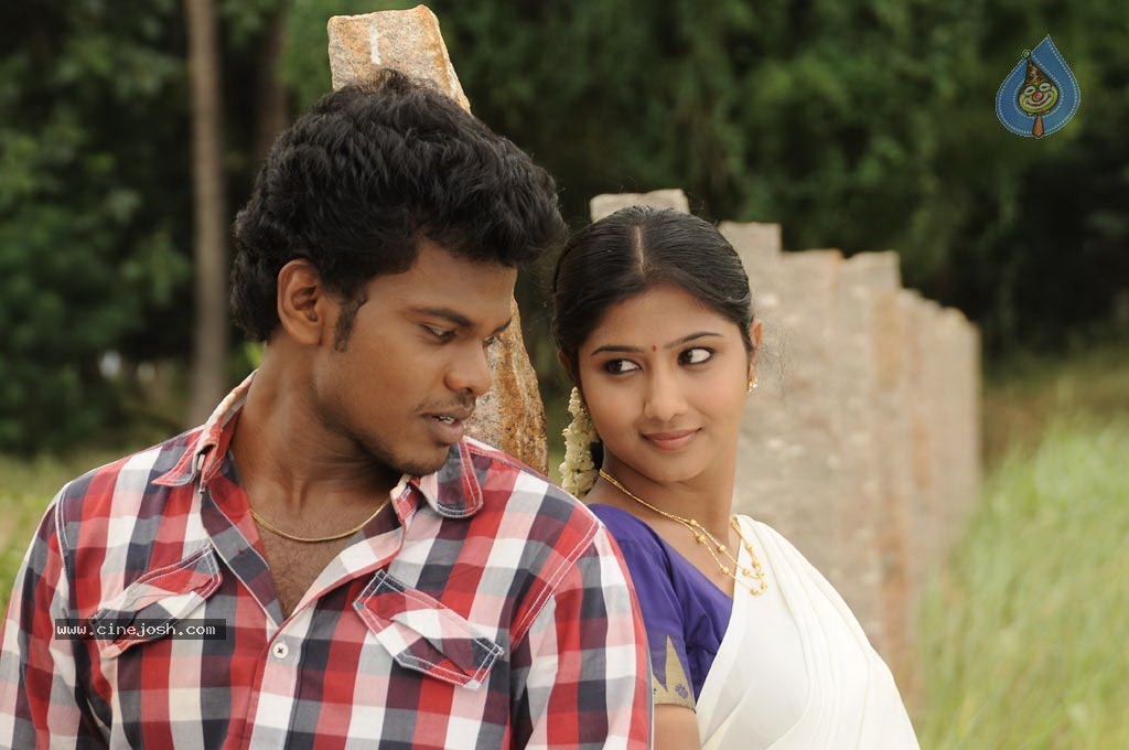 Sogusu Perundhu Tamil Movie Stills - 44 / 55 photos
