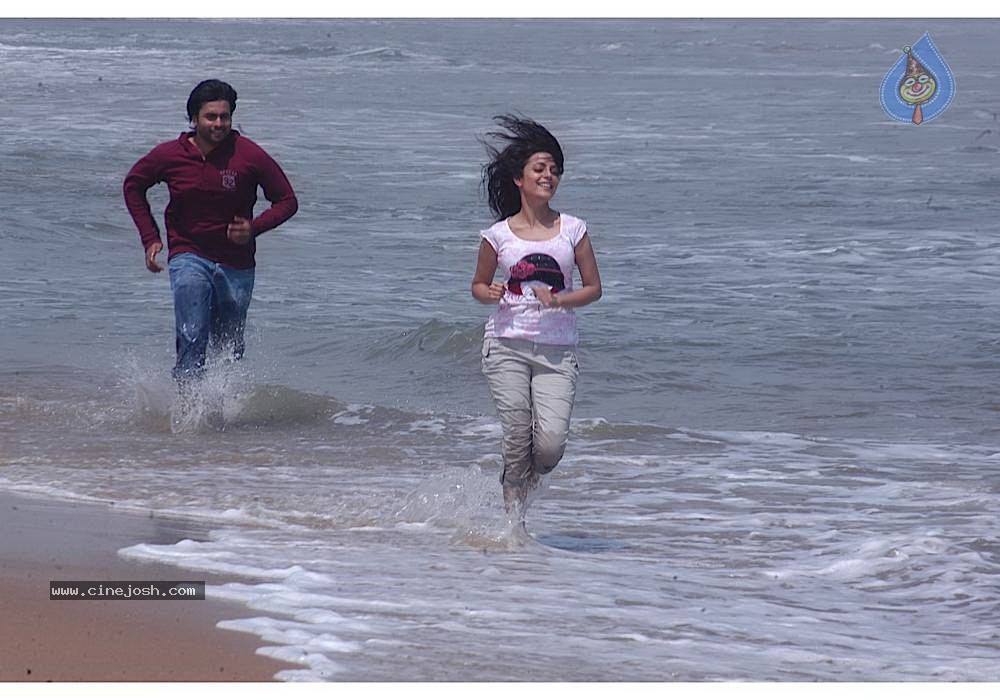 Solo Movie Latest Stills - 31 / 77 photos