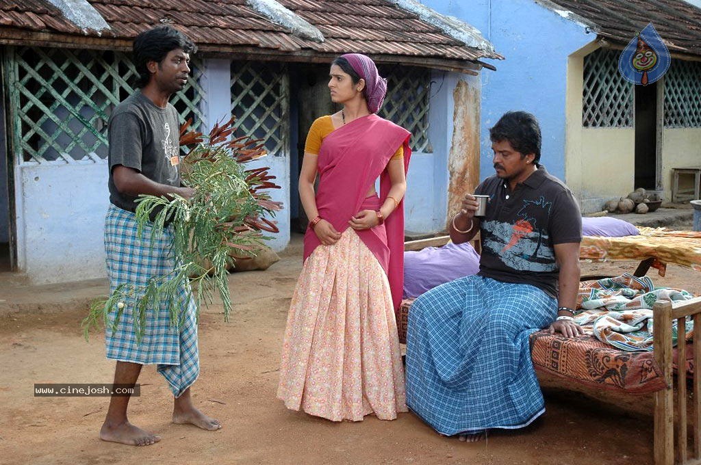 Sooran Movie New Stills - 41 / 51 photos