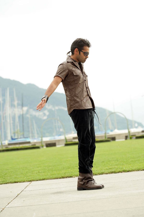 Sravanthi Movies Stills - 13 / 30 photos