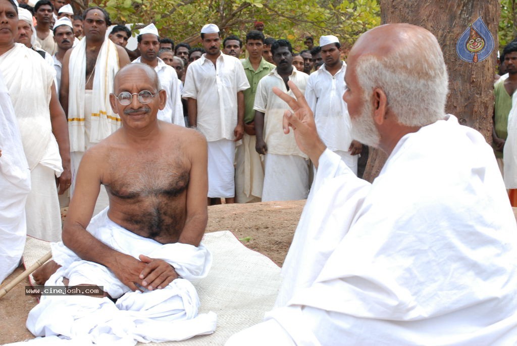 Sri Narayanaguru Movie Stills - 9 / 35 photos