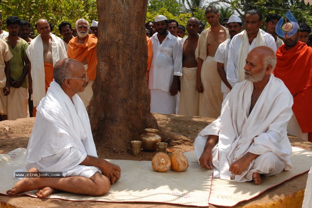 Sri Narayanaguru Movie Stills - 24 / 35 photos
