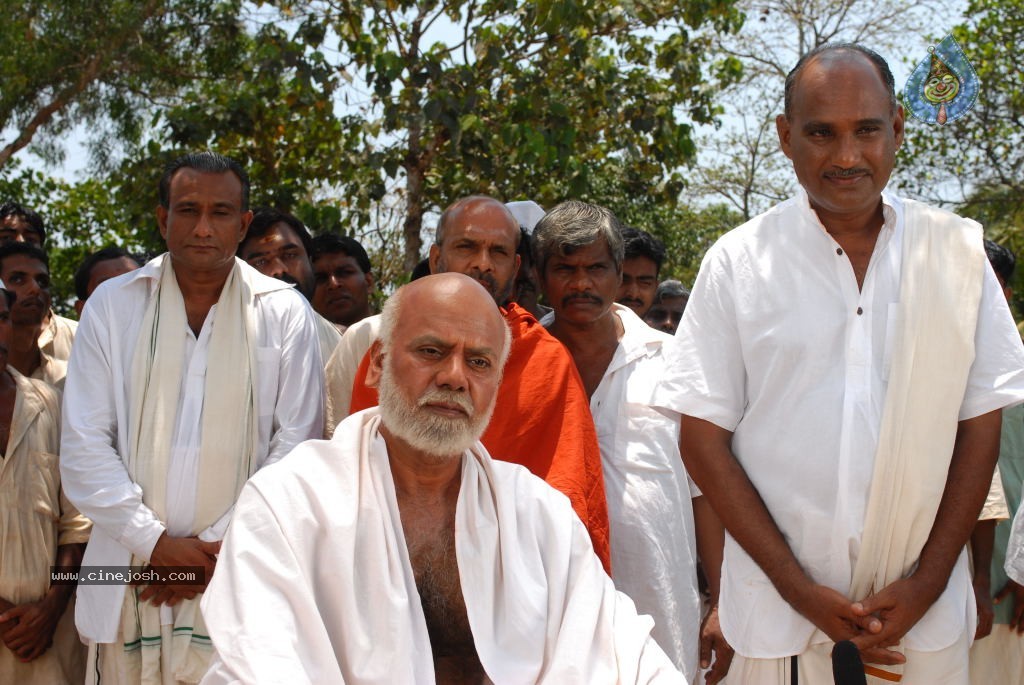 Sri Narayanaguru Movie Stills - 26 / 35 photos