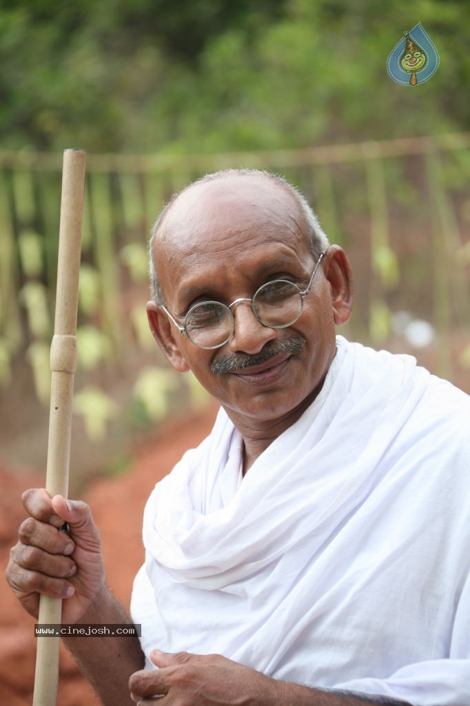 Sri Narayanaguru Movie Stills - 32 / 35 photos