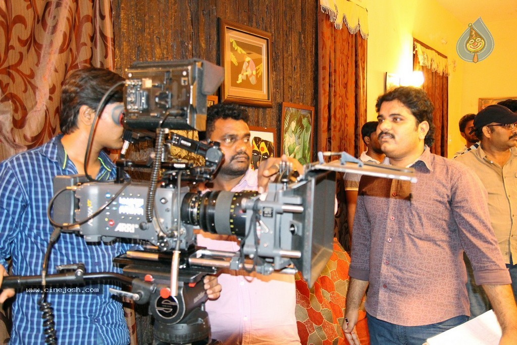Sri Nilayam Movie Posters  - 23 / 30 photos