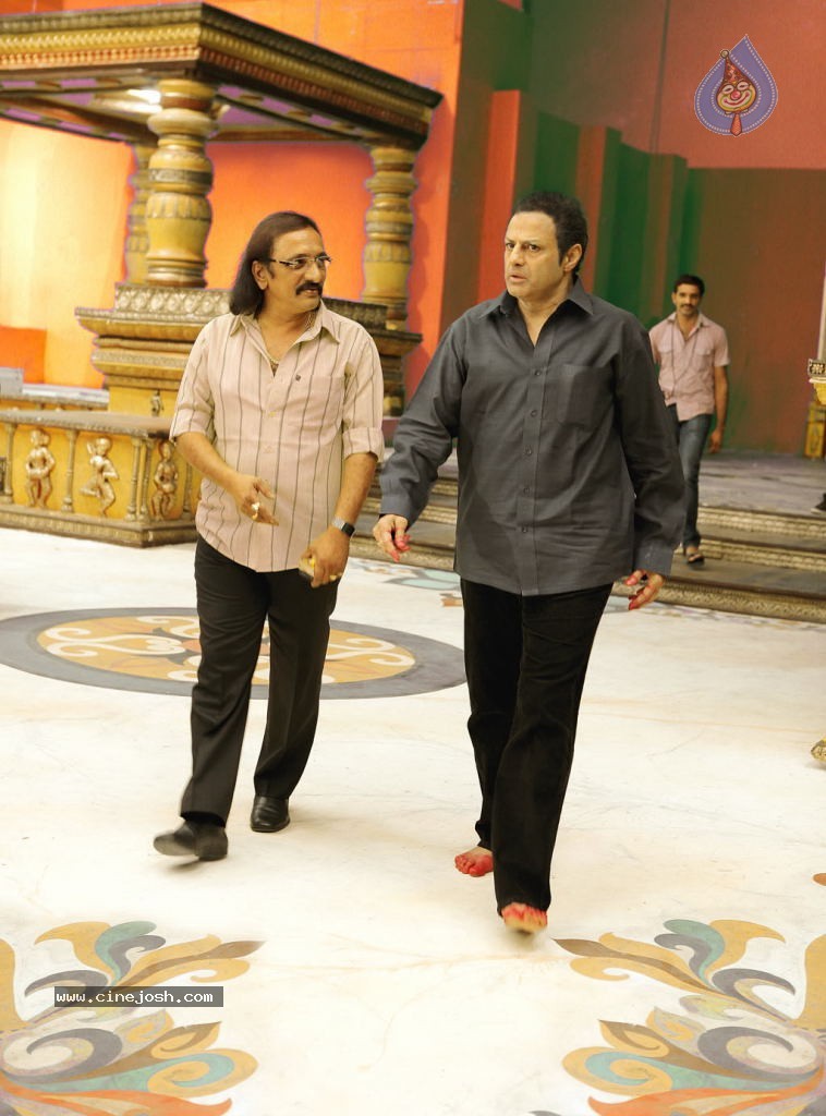 Sri Rama Rajyam Movie Working Stills - 3 / 22 photos