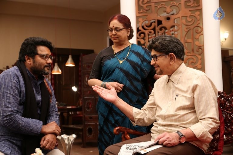Sri Sri Movie Photos - 22 / 82 photos