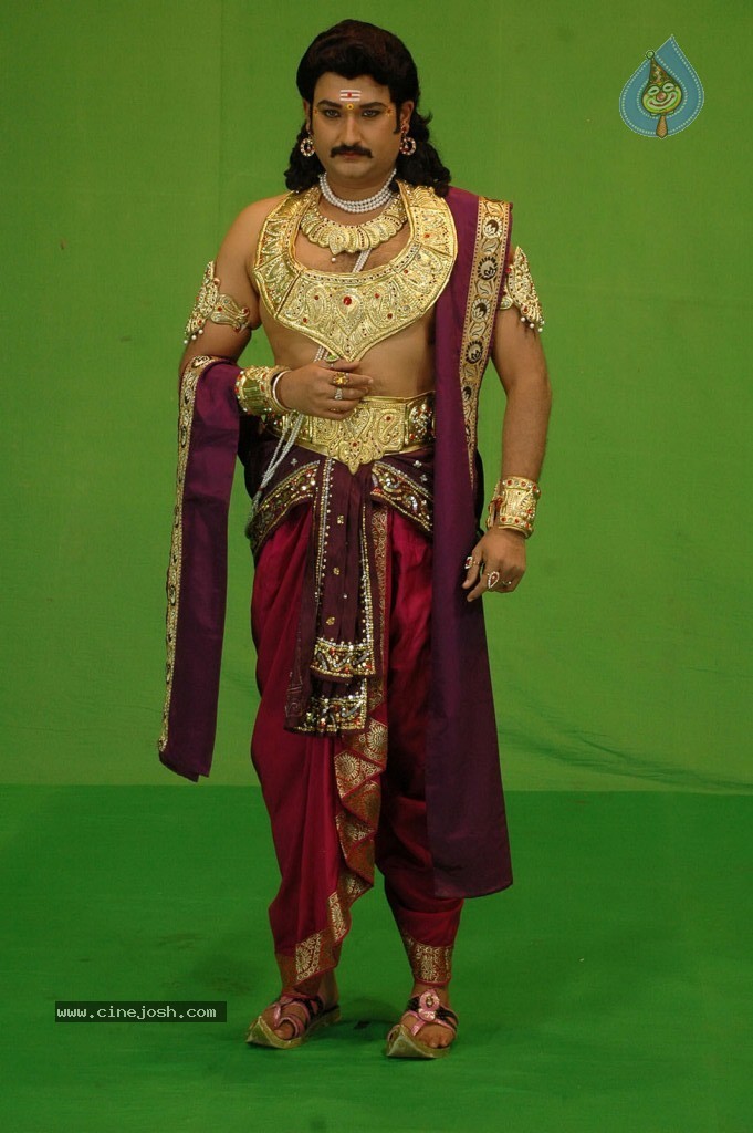 Sri Vasavi Vaibhavam Movie New Stills - 17 / 39 photos