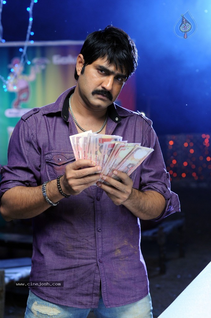 Srikanth Raja Rajeswari Pictures Movie Stills - 5 / 18 photos