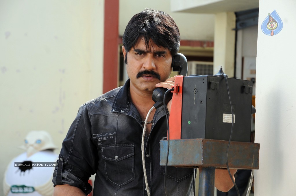 Srikanth Raja Rajeswari Pictures Movie Stills - 17 / 18 photos