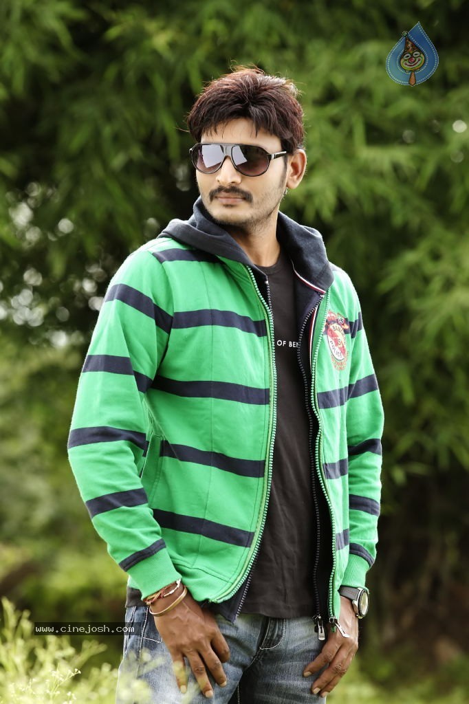 Student Star Movie Stills - 11 / 34 photos