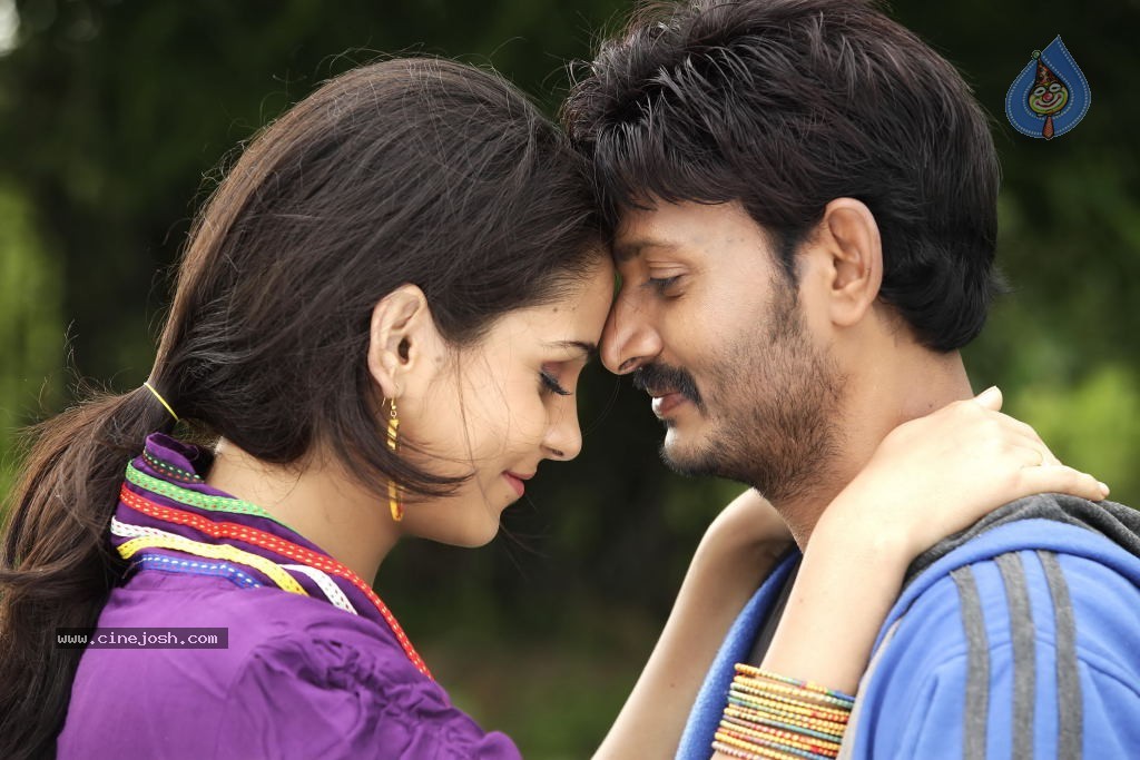 Student Star Movie Stills - 16 / 34 photos