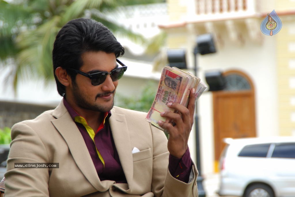 Sukumarudu Movie Working Stills - 14 / 21 photos