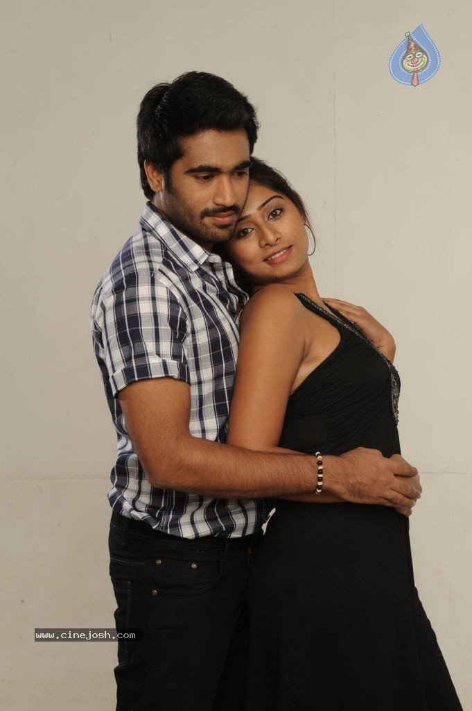 Summa Nachunu Irukku Tamil Movie Photos - 56 / 75 photos