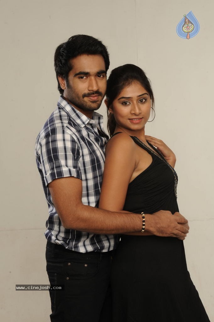 Summa Nachunu Irukku Tamil Movie Photos - 60 / 75 photos