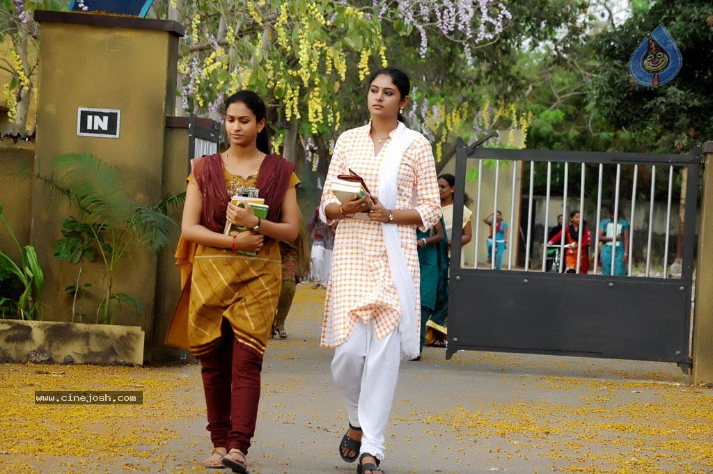 Sundattam Tamil Movie Stills - 14 / 76 photos