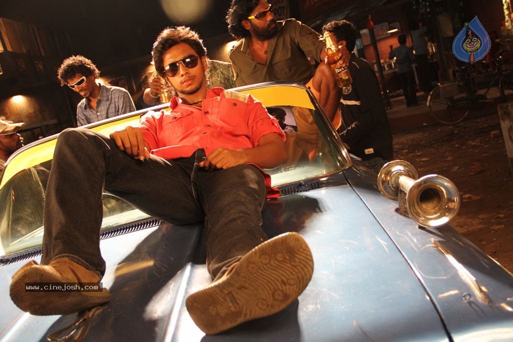 Sundattam Tamil Movie Stills - 48 / 76 photos