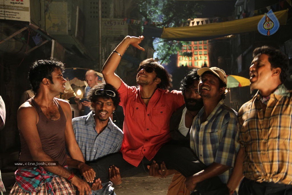 Sundattam Tamil Movie Stills - 50 / 76 photos