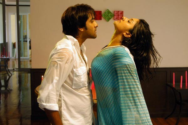Tarun - Vimala Raman - Supreme Movies  - 48 / 83 photos