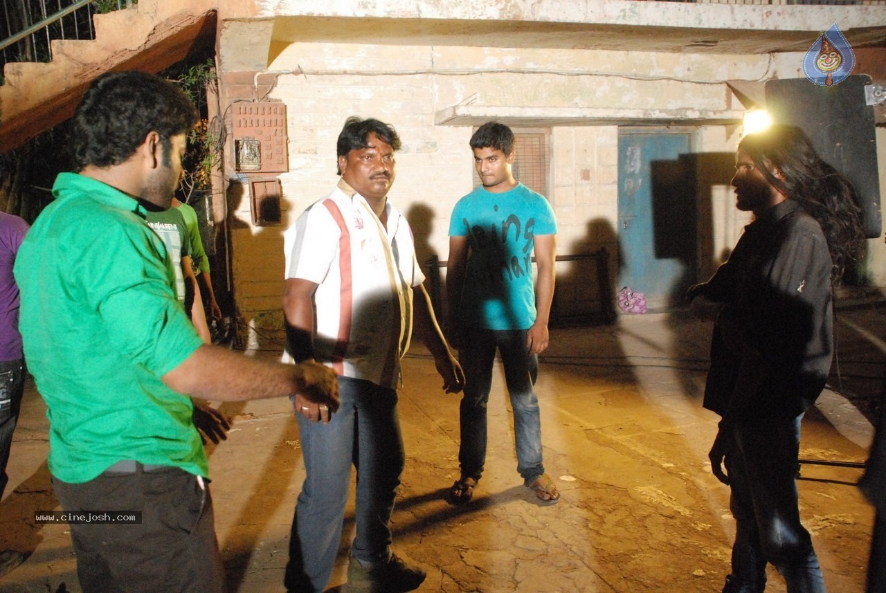 Suri Vs Varalakshmi Stills n Posters - 24 / 37 photos