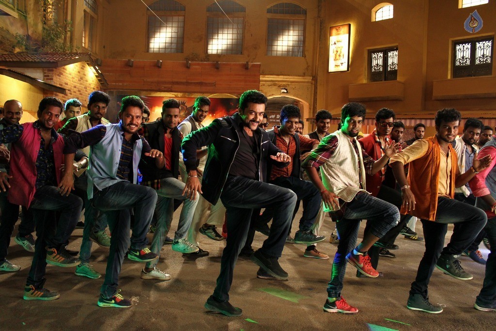 Suriya S3 Movie New Stills - 19 / 99 photos