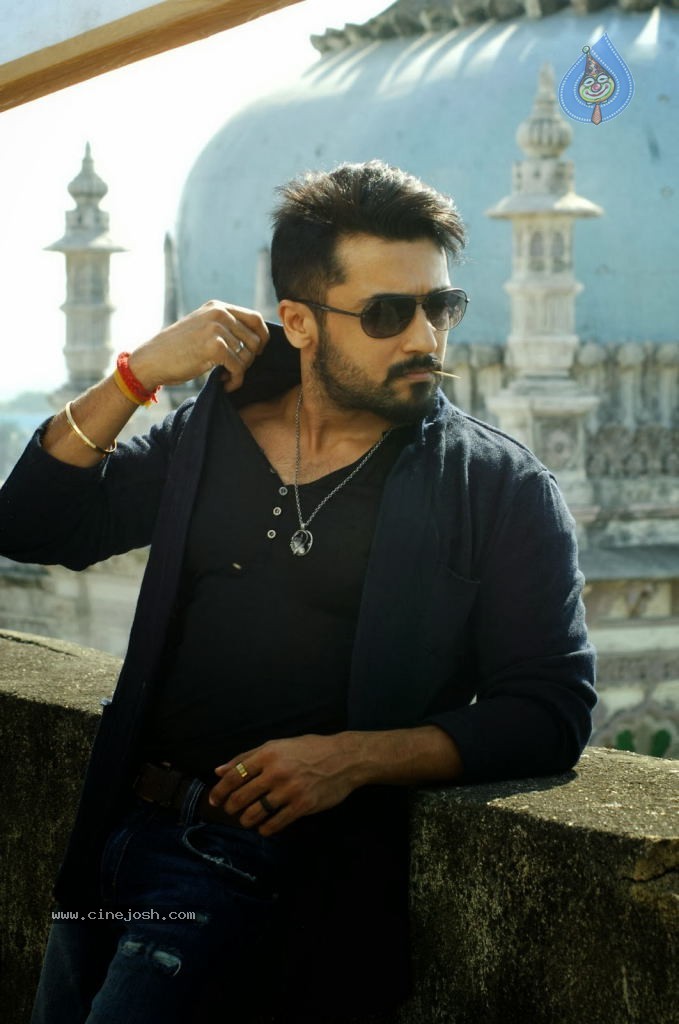 Surya Anjaan Tamil Movie 1st Look Stills - Photo 1 of 12 Surya Anjaan Tamil Movie 1st Look Stills - Photo 1 of 12