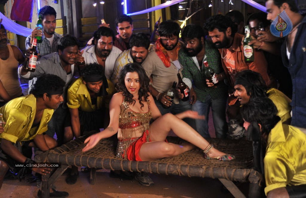 Swethabasu Item Song Stills in Intelligent Idiots - 16 / 27 photos