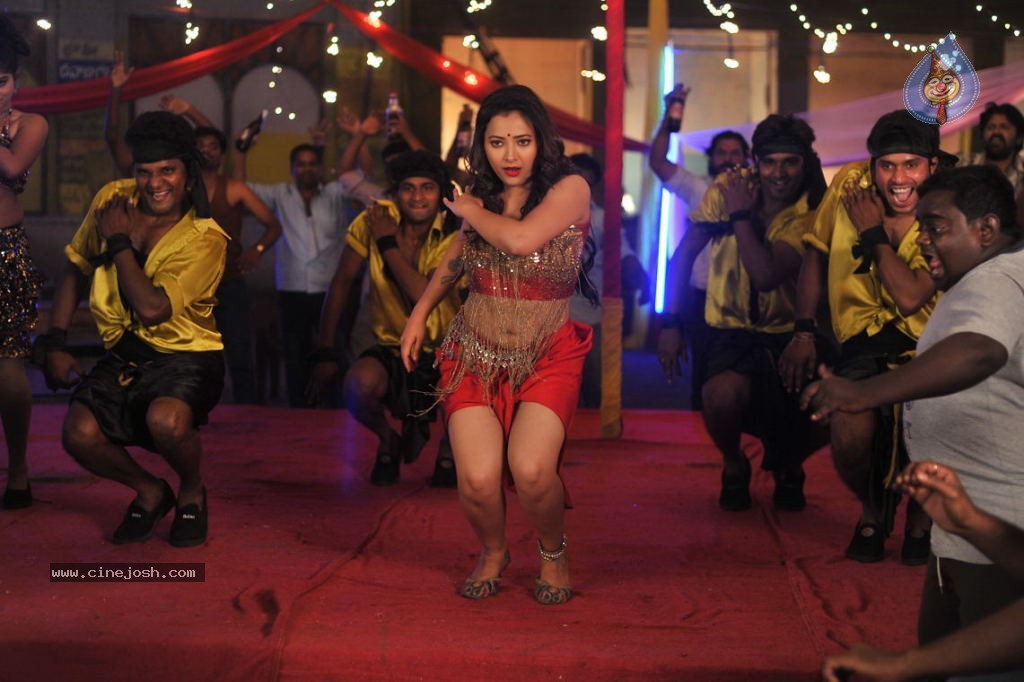 Swethabasu Item Song Stills in Intelligent Idiots - 25 / 27 photos