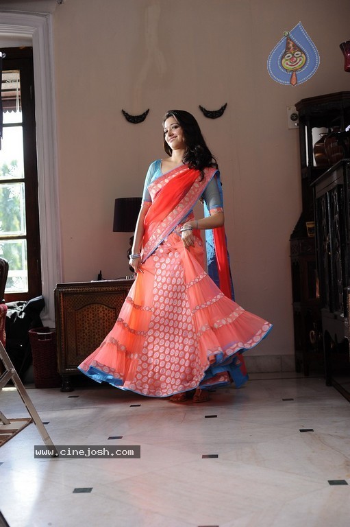 Tadakha Movie New Stills - 40 / 54 photos