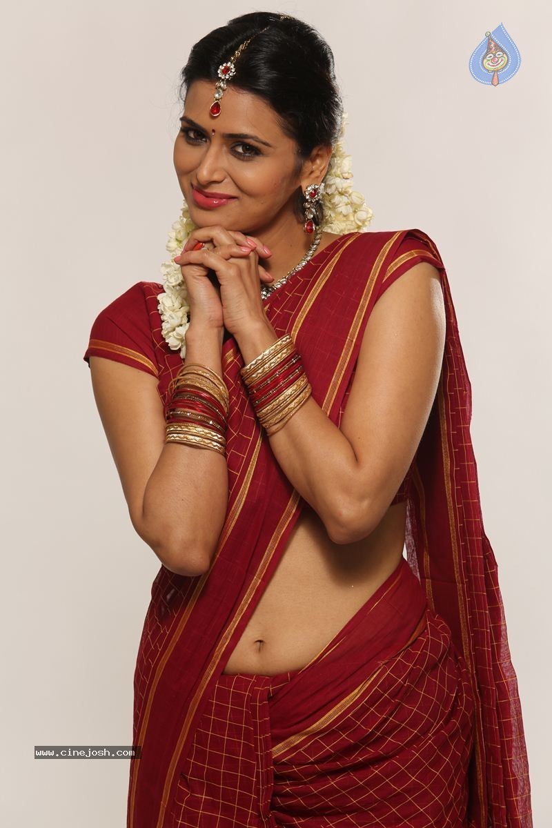 Takkar Tamil Movie Stills - 13 / 53 photos