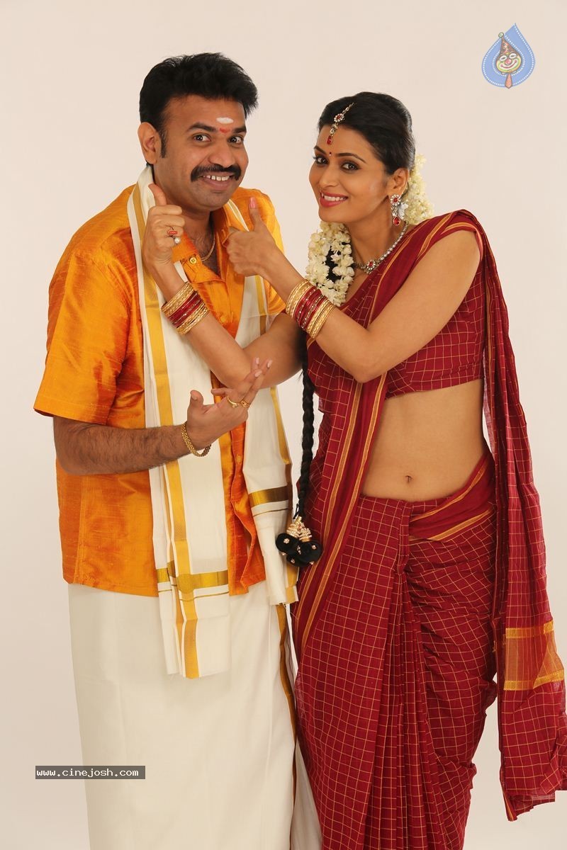 Takkar Tamil Movie Stills - 48 / 53 photos